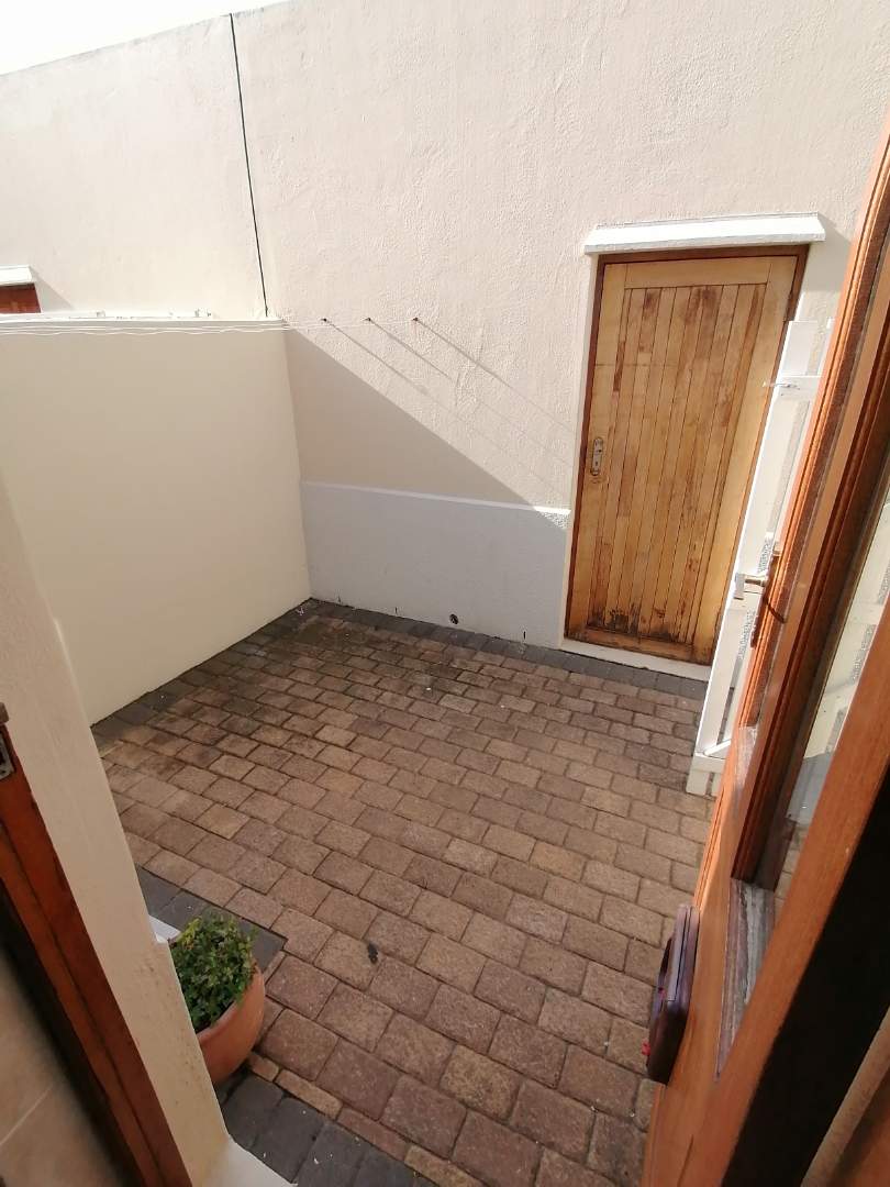 2 Bedroom Property for Sale in Royal Ascot Western Cape